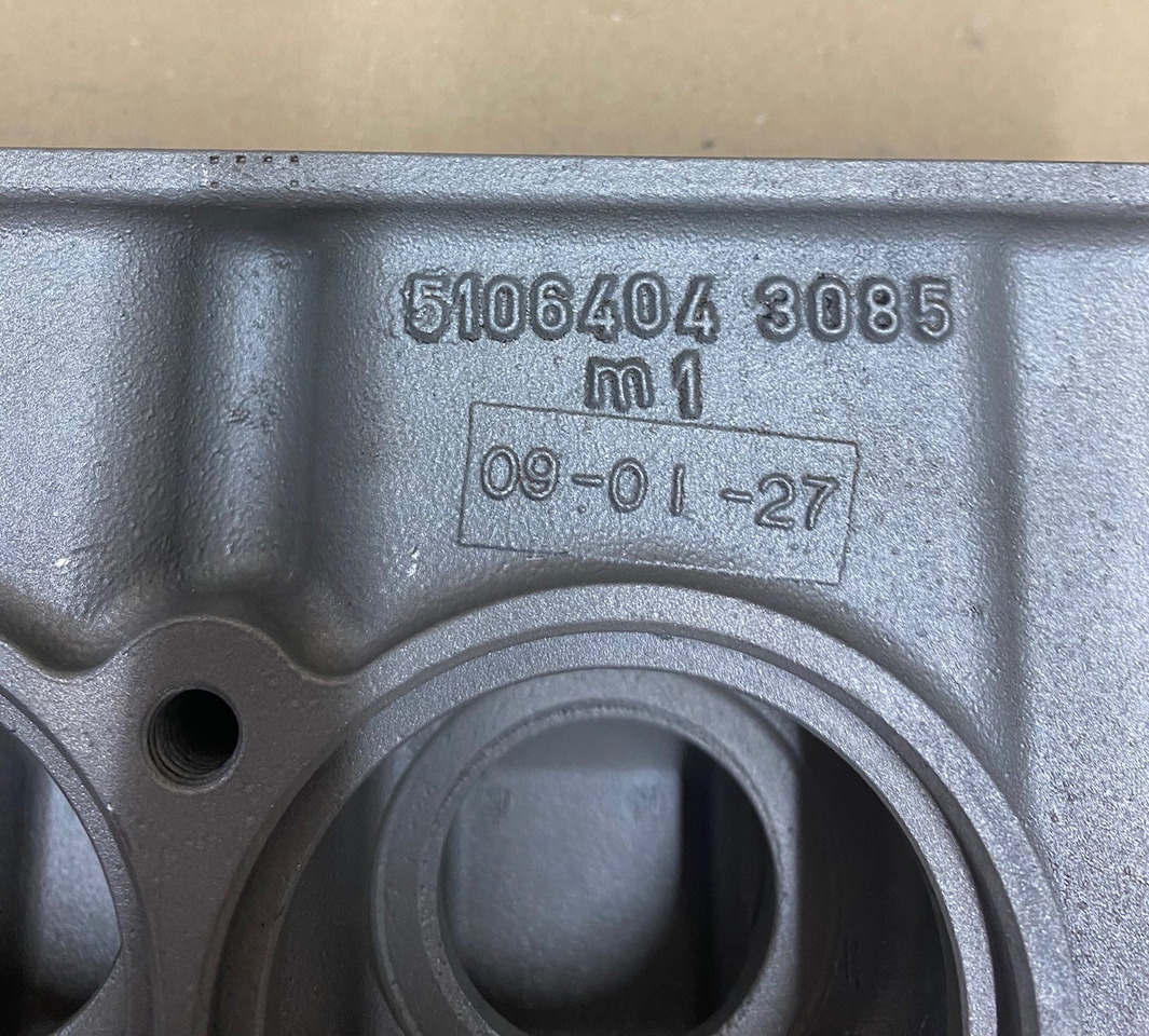 SCATOLA TERMOSTATO/ALLOGGIAMENTO TERMOSTATO MAN - 51064040095 - Thermostat pour Camion: photos 3 SCATOLA TERMOSTATO/ALLOGGIAMENTO TERMOSTATO MAN - 51064040095 - Thermostat pour Camion: photos 3