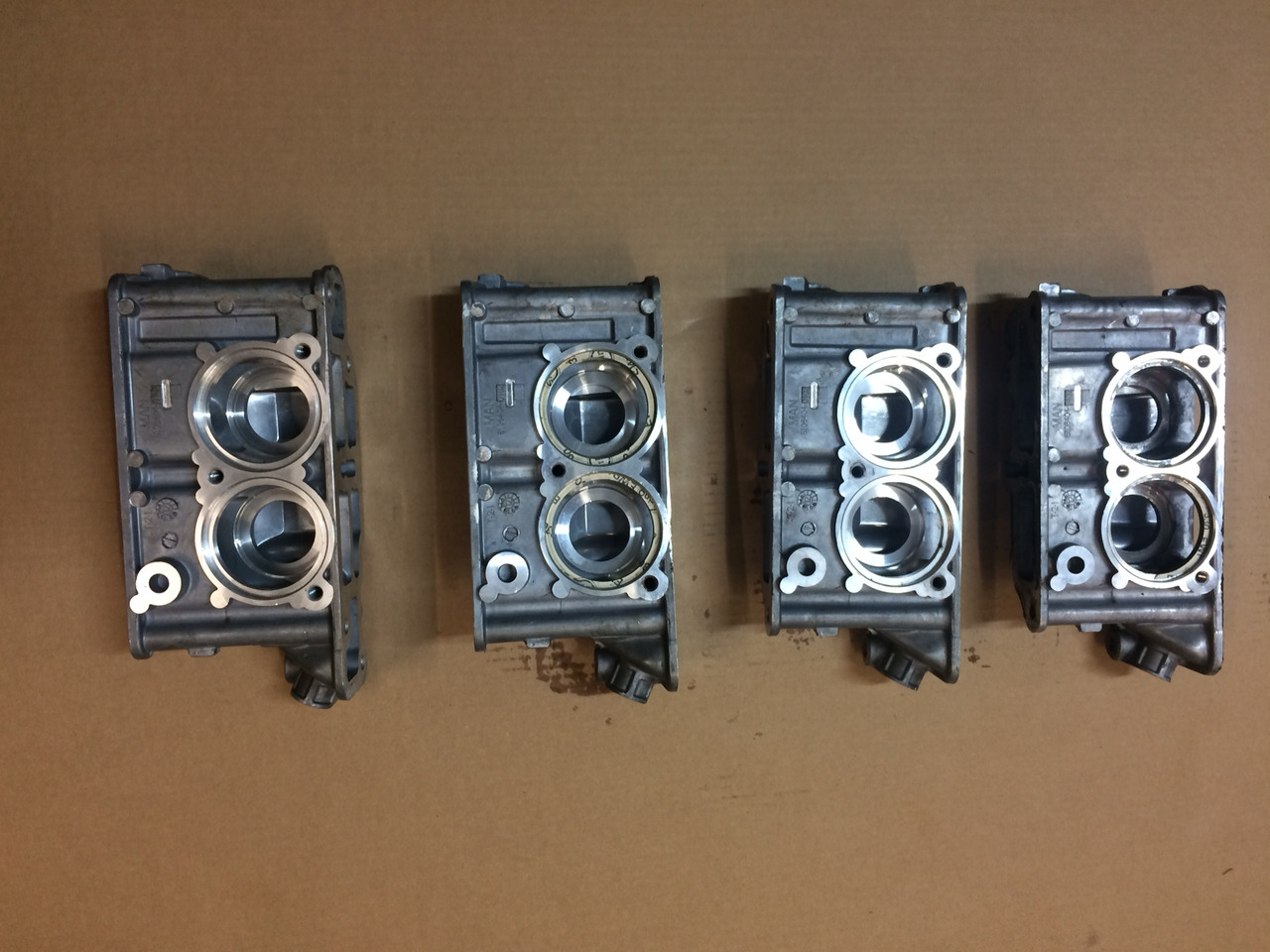 SCATOLA TERMOSTATO MAN 51064040102 - Thermostat pour Camion: photos 4 SCATOLA TERMOSTATO MAN 51064040102 - Thermostat pour Camion: photos 4