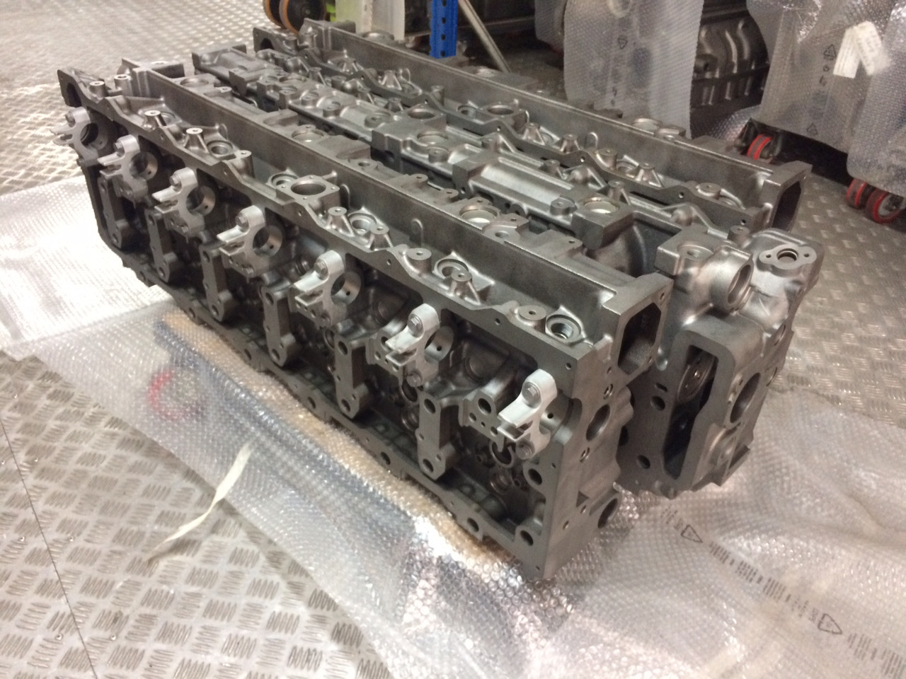 TESTATA MAN D2066 / D2676 - EURO 6 - 85HZ - Culasse: photos 2 TESTATA MAN D2066 / D2676 - EURO 6 - 85HZ - Culasse: photos 2