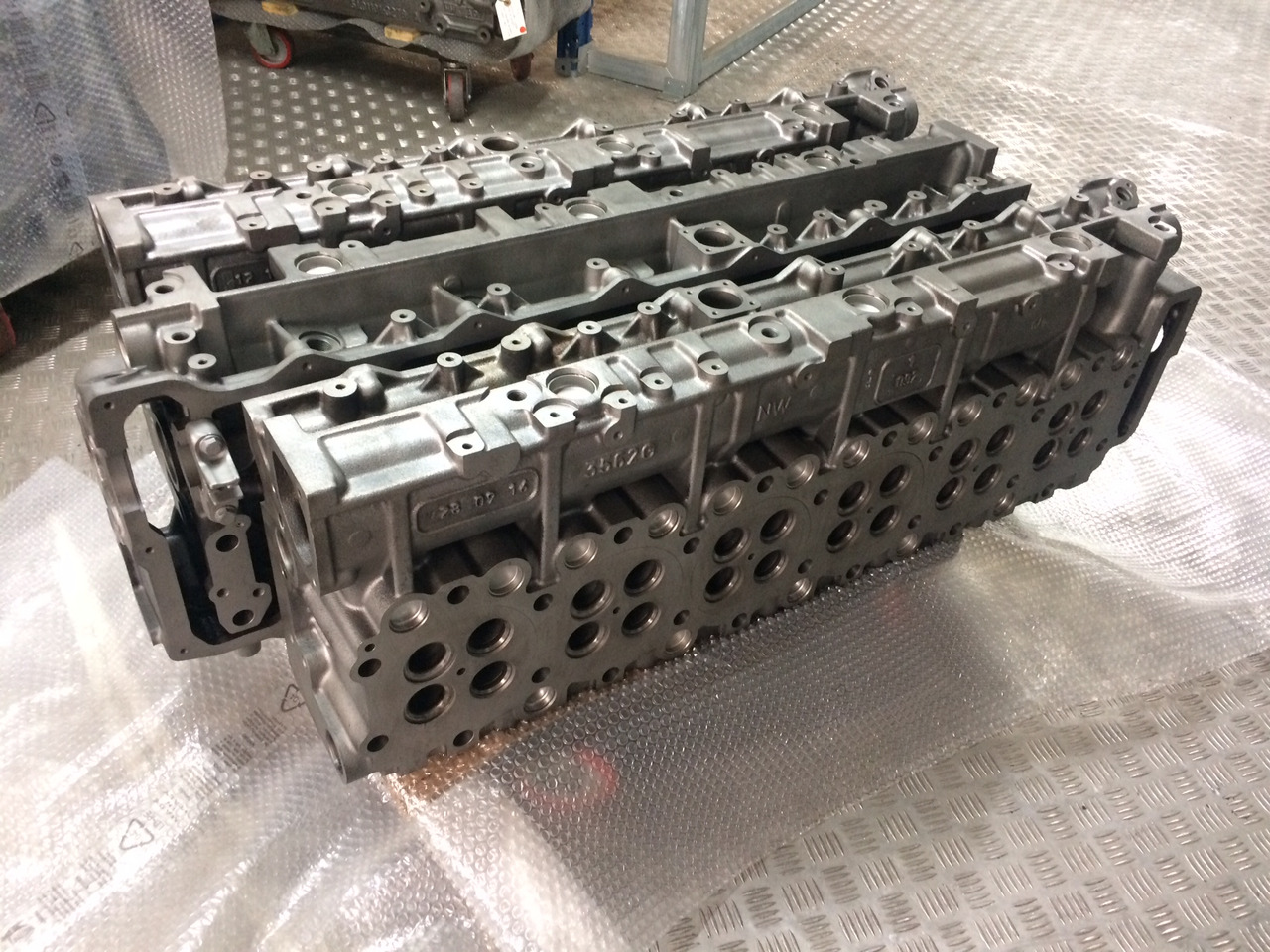 TESTATA MAN D2066 / D2676 - EURO 6 - 85HZ - Culasse: photos 3 TESTATA MAN D2066 / D2676 - EURO 6 - 85HZ - Culasse: photos 3