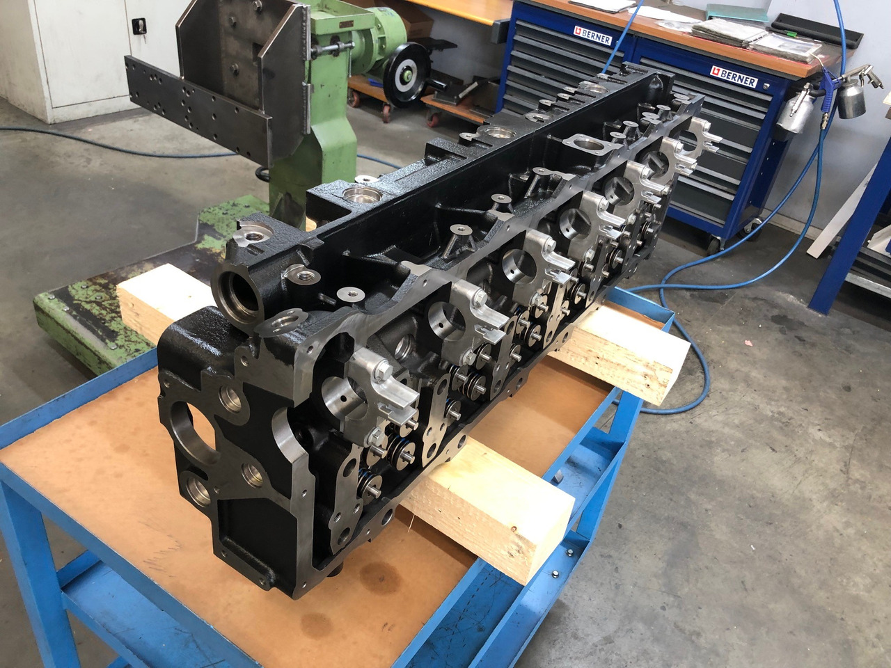 TESTATA MOTORE MAN D2676 EURO6C - Culasse: photos 2 TESTATA MOTORE MAN D2676 EURO6C - Culasse: photos 2