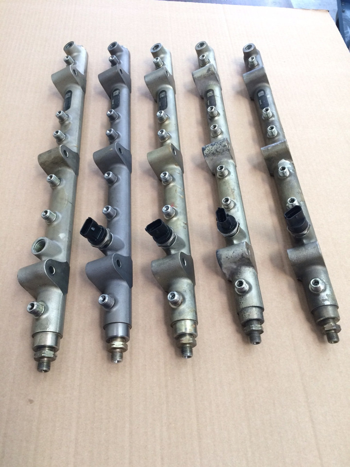 TUBO PRESSIONE COMMON RAIL MAN 51103116054 - Préparation du carburant: photos 3 TUBO PRESSIONE COMMON RAIL MAN 51103116054 - Préparation du carburant: photos 3