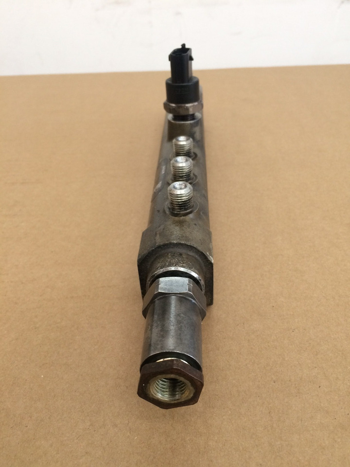 TUBO PRESSIONE COMMON RAIL MAN 51103116062 - Préparation du carburant: photos 5 TUBO PRESSIONE COMMON RAIL MAN 51103116062 - Préparation du carburant: photos 5