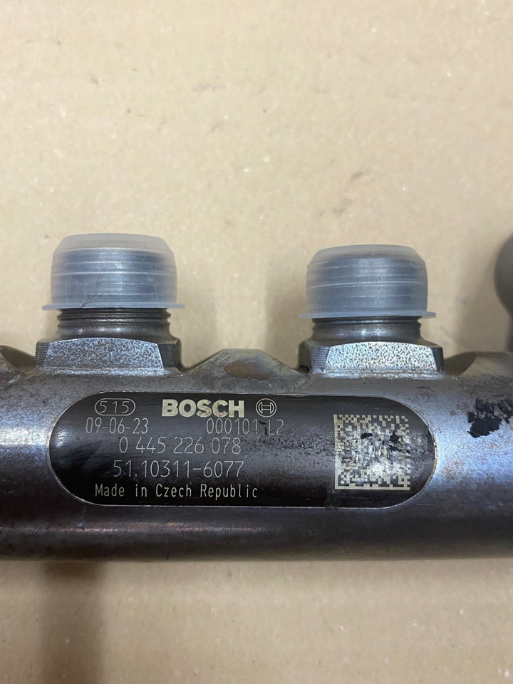 TUBO PRESSIONE COMMON-RAIL - RIF. BOSCH 0445226078 - RIF. MAN 51103116077 - Préparation du carburant pour Camion: photos 3 TUBO PRESSIONE COMMON-RAIL - RIF. BOSCH 0445226078 - RIF. MAN 51103116077 - Préparation du carburant pour Camion: photos 3