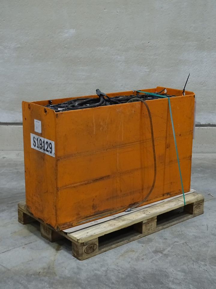 Habat 48V775AH - Accumulateur pour Matériel de manutention: photos 1 Habat 48V775AH - Accumulateur pour Matériel de manutention: photos 1