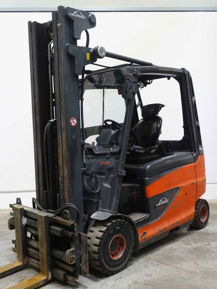 Linde E25HL-01/600 - Chariot élévateur électrique: photos 1 Linde E25HL-01/600 - Chariot élévateur électrique: photos 1