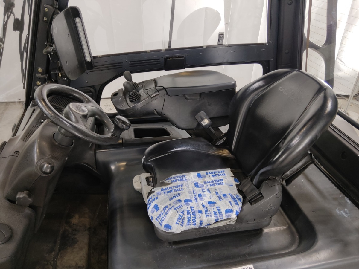 Linde E30HL-01/600 - Chariot élévateur électrique: photos 3 Linde E30HL-01/600 - Chariot élévateur électrique: photos 3