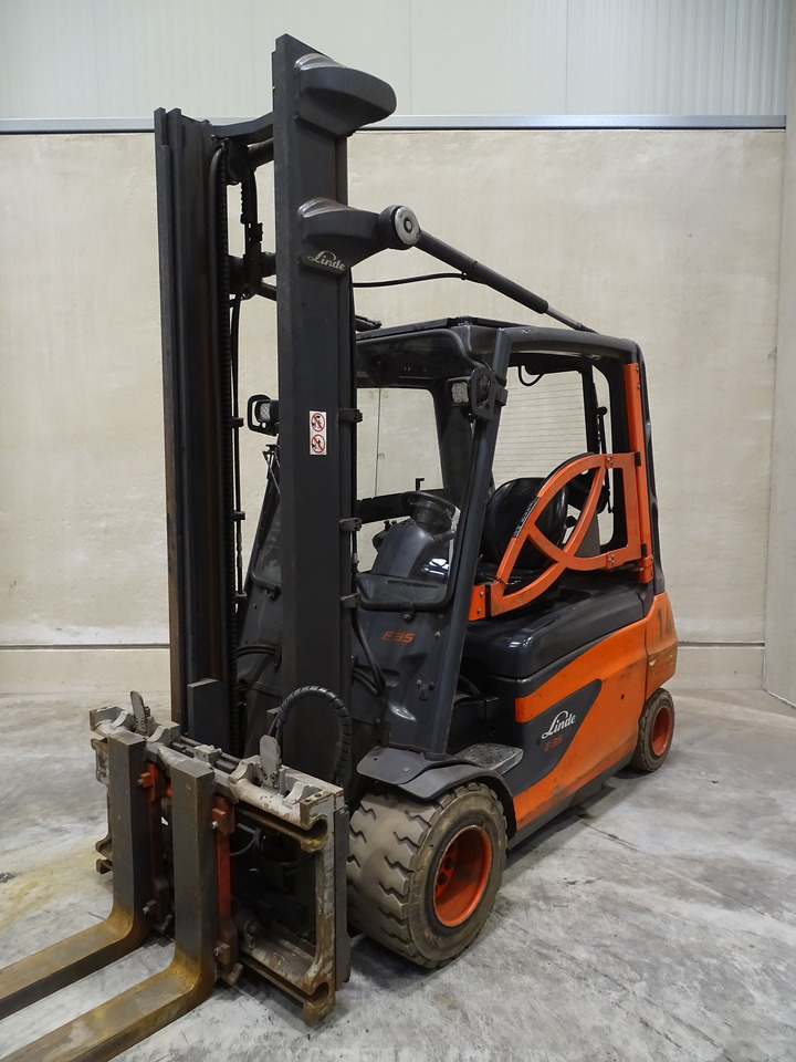 Linde E35L-01 - Chariot élévateur électrique: photos 1 Linde E35L-01 - Chariot élévateur électrique: photos 1