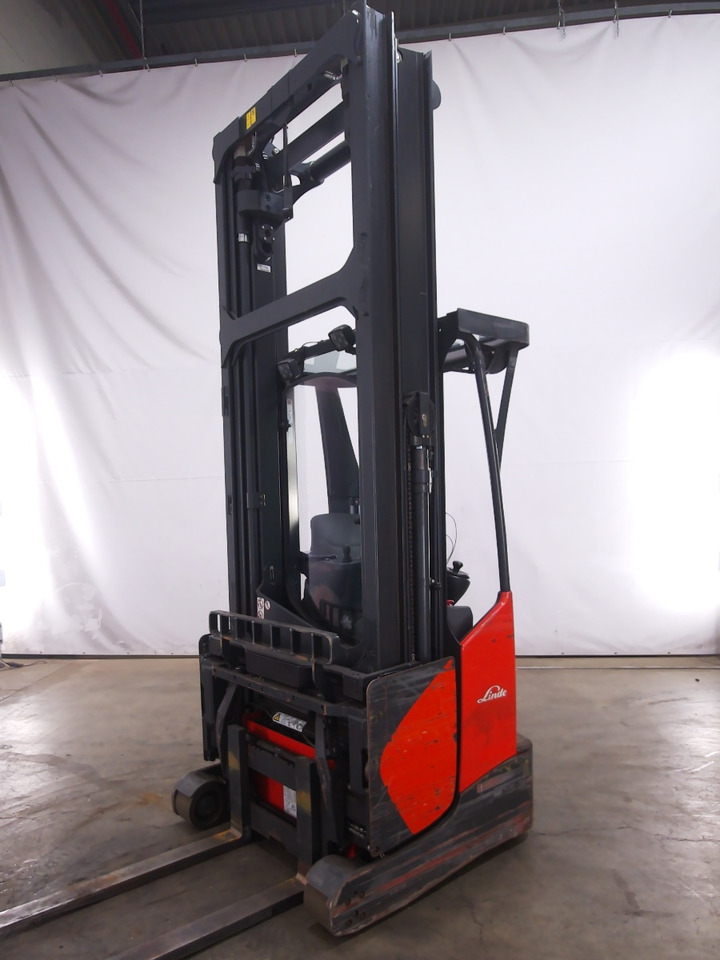Linde R14X-03 - Chariot à mât rétractable: photos 5 Linde R14X-03 - Chariot à mât rétractable: photos 5