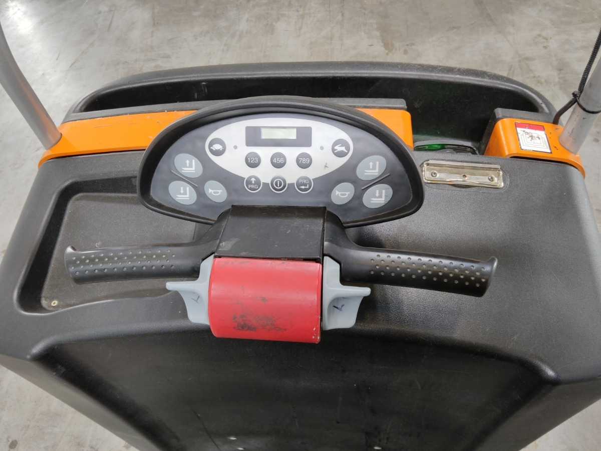 Still CX-T - Chariot tracteur: photos 3 Still CX-T - Chariot tracteur: photos 3