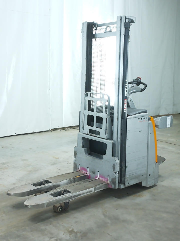 Still EXV-SF20I/570MM - Gerbeur: photos 1 Still EXV-SF20I/570MM - Gerbeur: photos 1