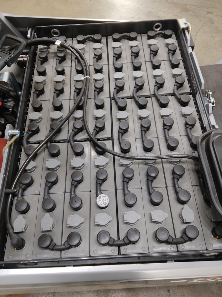 Still RCE30 - Chariot élévateur électrique: photos 4 Still RCE30 - Chariot élévateur électrique: photos 4