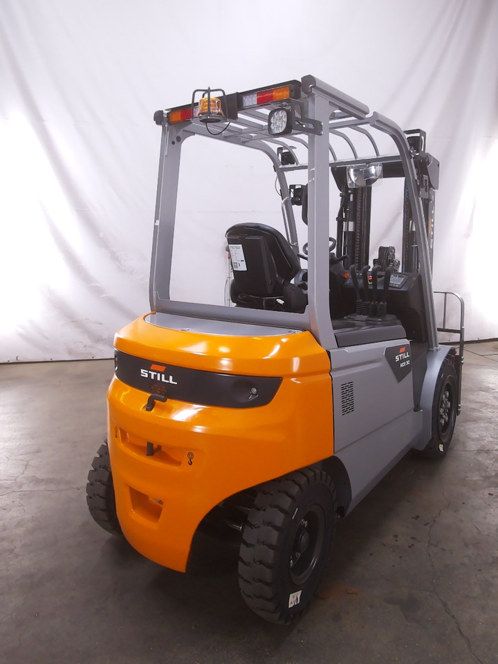 Still RCE30 - Chariot élévateur électrique: photos 2 Still RCE30 - Chariot élévateur électrique: photos 2