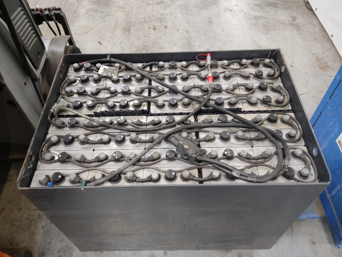 Still RX60-30 - Chariot élévateur électrique: photos 4 Still RX60-30 - Chariot élévateur électrique: photos 4