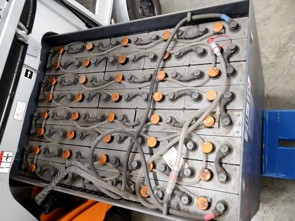 Still RX60-30 - Chariot élévateur électrique: photos 5 Still RX60-30 - Chariot élévateur électrique: photos 5