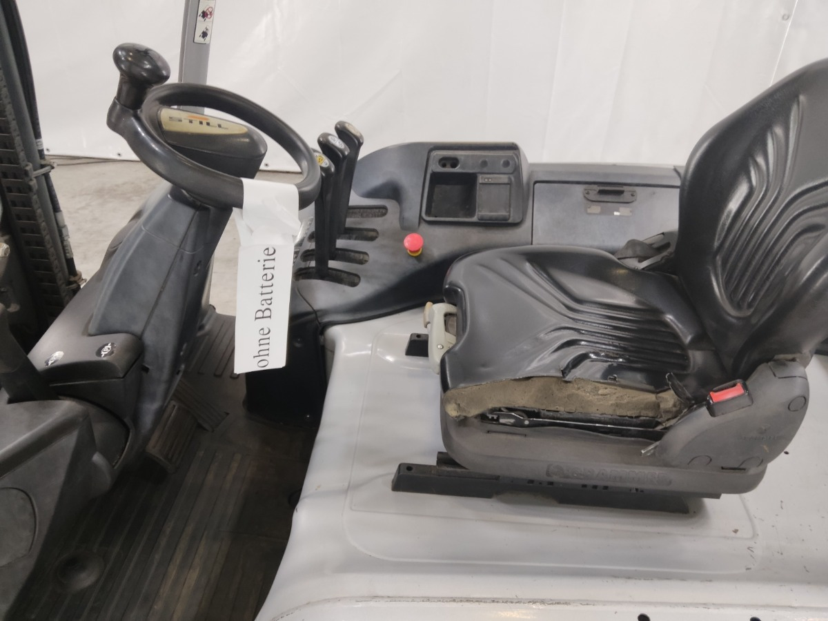 Still RX60-30 - Chariot élévateur électrique: photos 3 Still RX60-30 - Chariot élévateur électrique: photos 3