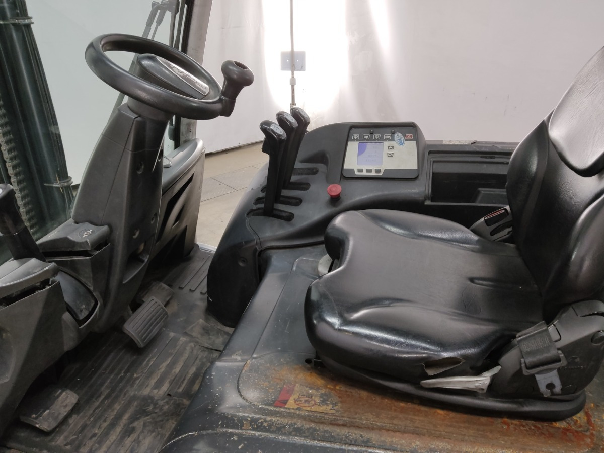 Still RX60-50 - Chariot élévateur électrique: photos 3 Still RX60-50 - Chariot élévateur électrique: photos 3