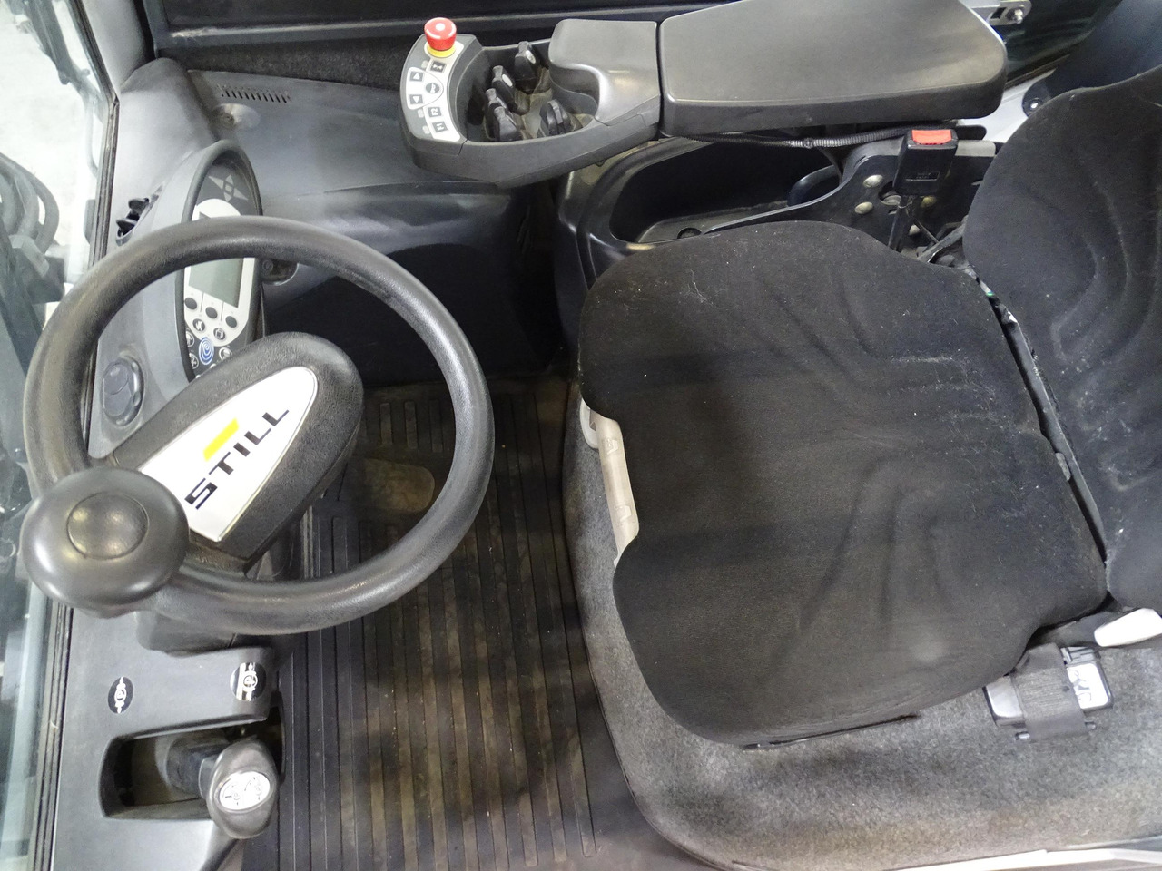 Still RX70-60 - Chariot élévateur diesel: photos 3 Still RX70-60 - Chariot élévateur diesel: photos 3