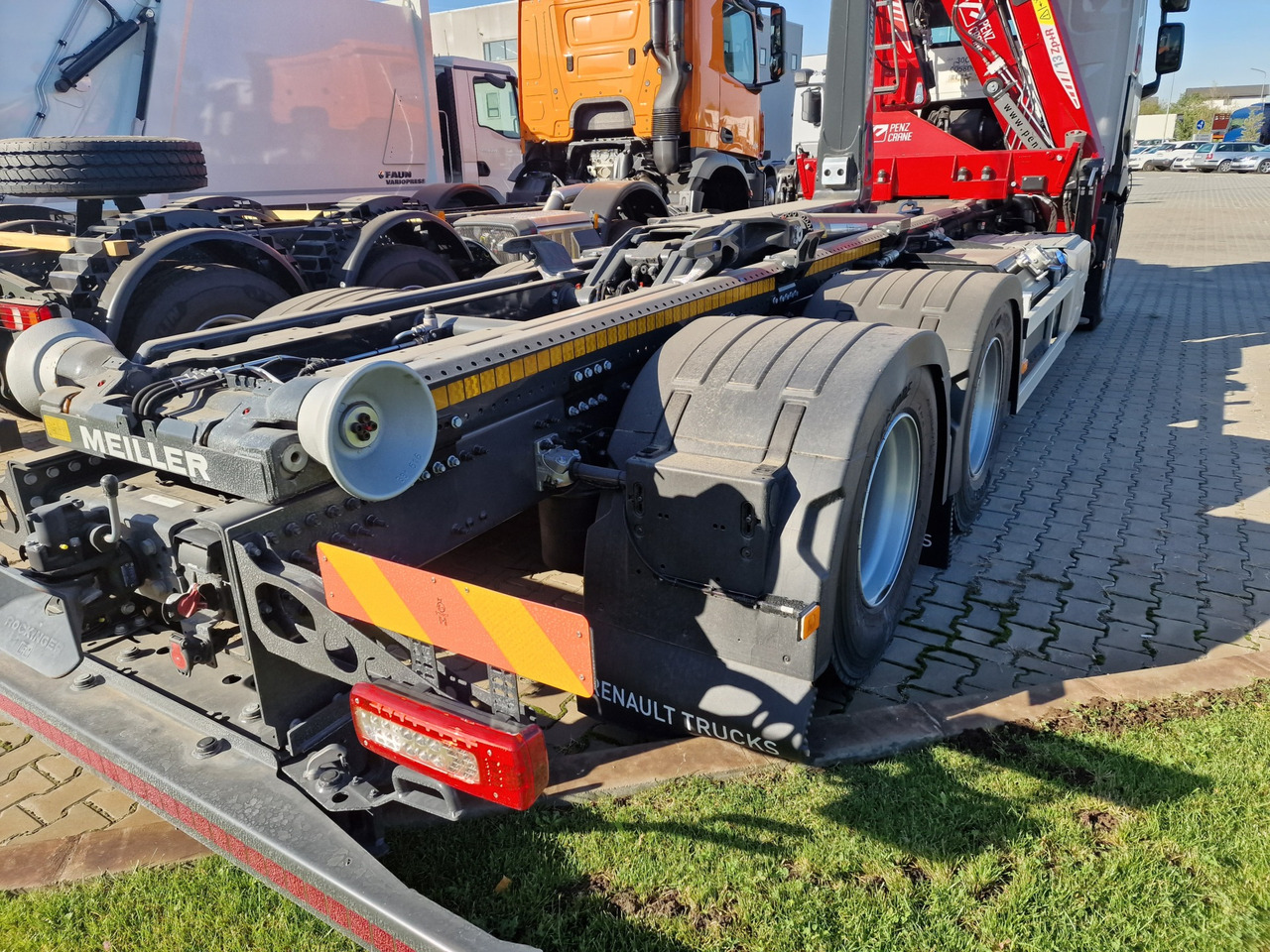 Renault - Camion ampliroll, Camion grue: photos 3 Renault - Camion ampliroll, Camion grue: photos 3