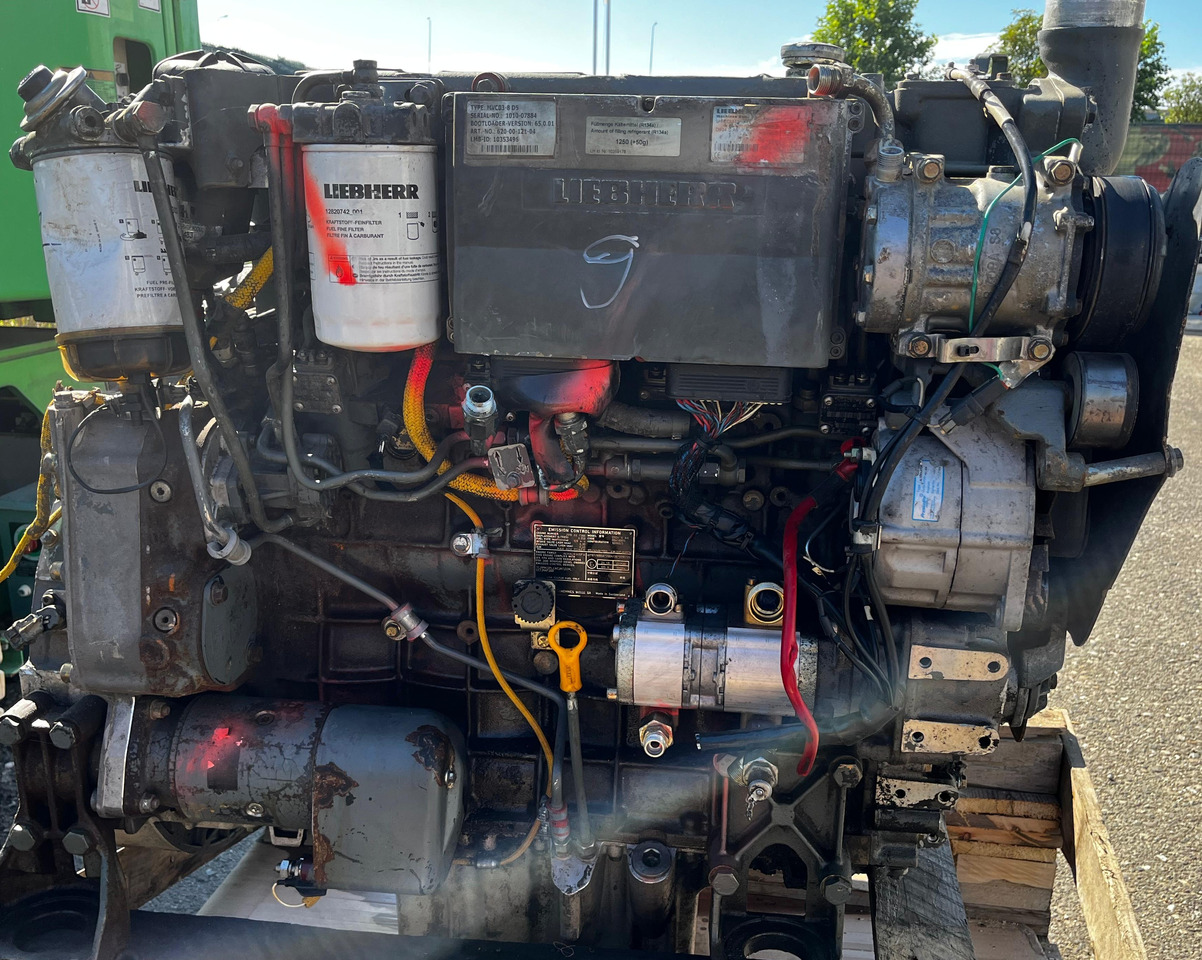 LIEBHERR Liebherr Engine D934 S A6 - Moteur: photos 2 LIEBHERR Liebherr Engine D934 S A6 - Moteur: photos 2