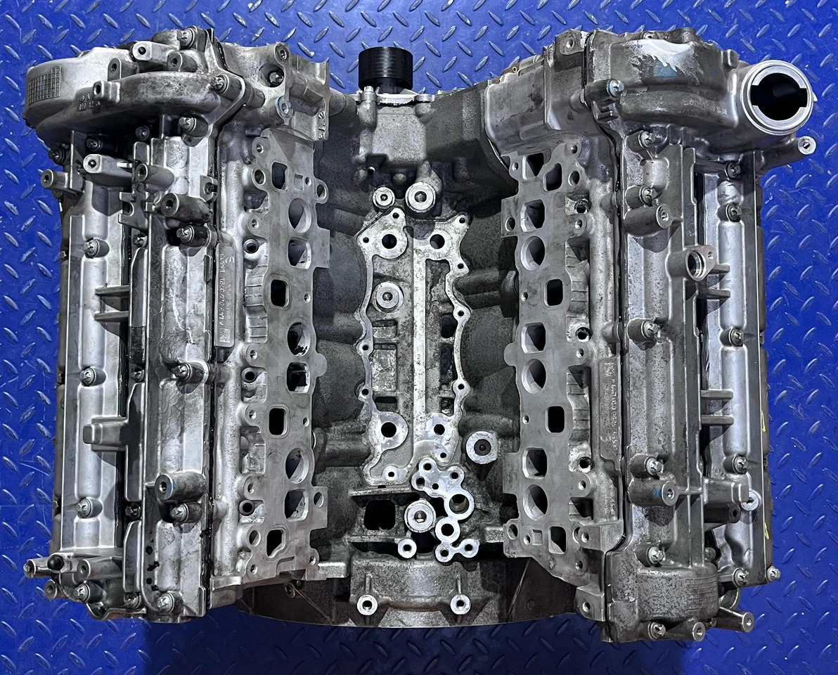 MERCEDES-BENZ Motor Reconditionat OM642.899 - Moteur pour Camion: photos 3 MERCEDES-BENZ Motor Reconditionat OM642.899 - Moteur pour Camion: photos 3