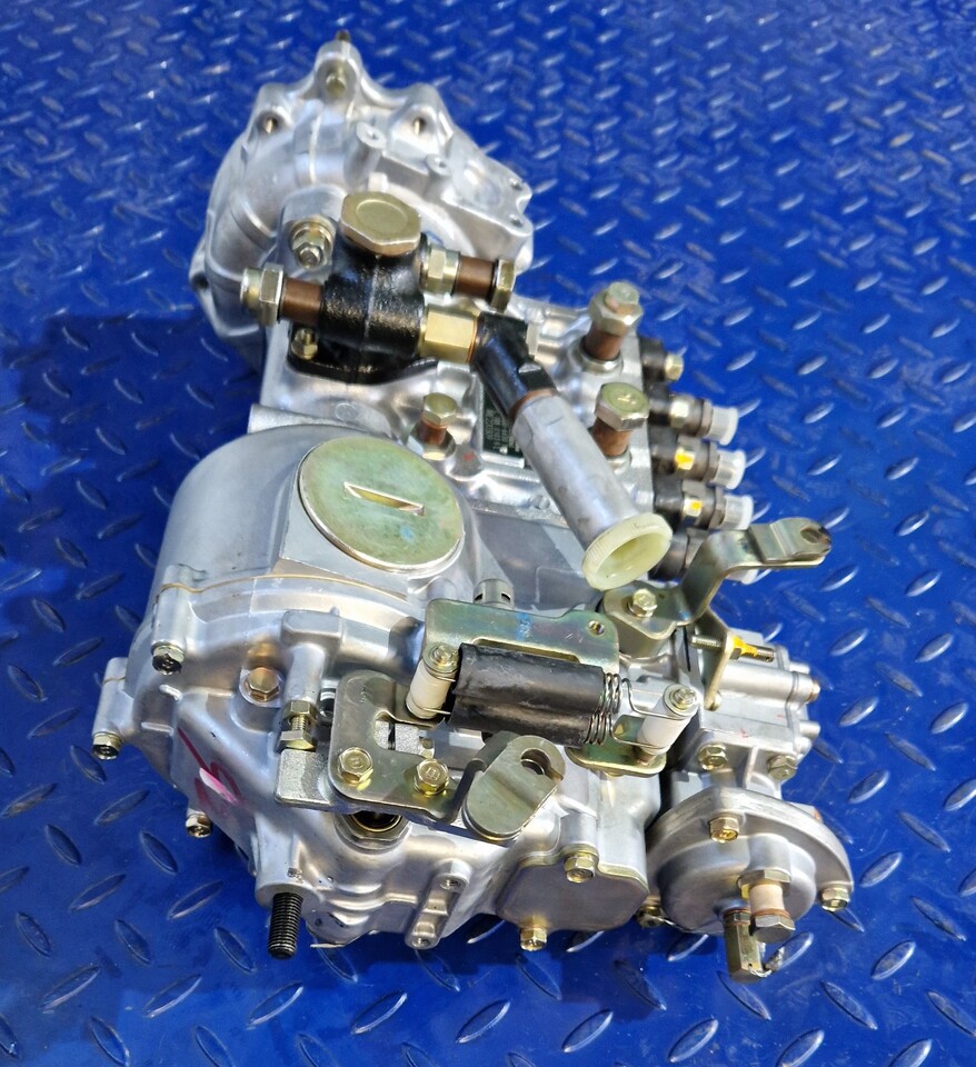 MITSUBISHI INJECTION PUMP ME220309 - Pompe à carburant pour Camion: photos 5 MITSUBISHI INJECTION PUMP ME220309 - Pompe à carburant pour Camion: photos 5