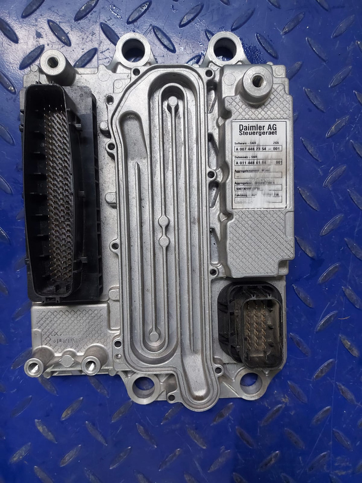 Mercedes Actros Atego ACM Euro 6 A0004465854 - Bloc de gestion pour Camion: photos 2 Mercedes Actros Atego ACM Euro 6 A0004465854 - Bloc de gestion pour Camion: photos 2