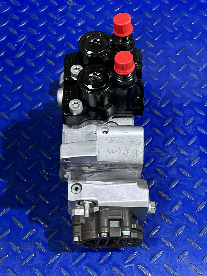 Mercedes Actros MP4 Injection Pump A4700902150 Euro 6 - Pompe à carburant: photos 4 Mercedes Actros MP4 Injection Pump A4700902150 Euro 6 - Pompe à carburant: photos 4