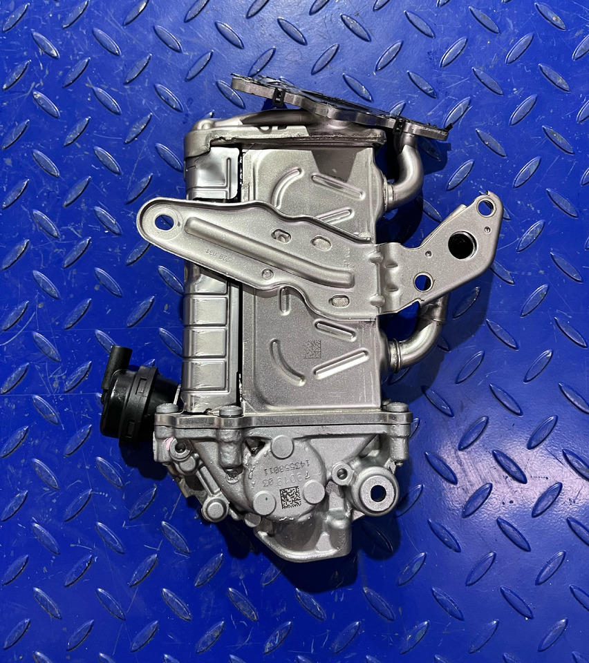 Mercedes Benz EGR Radiator A6541409200 - Refroidisseur EGR: photos 2 Mercedes Benz EGR Radiator A6541409200 - Refroidisseur EGR: photos 2