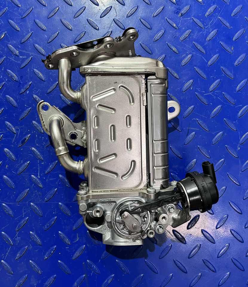 Mercedes Benz EGR Radiator A6541409200 - Refroidisseur EGR: photos 1 Mercedes Benz EGR Radiator A6541409200 - Refroidisseur EGR: photos 1