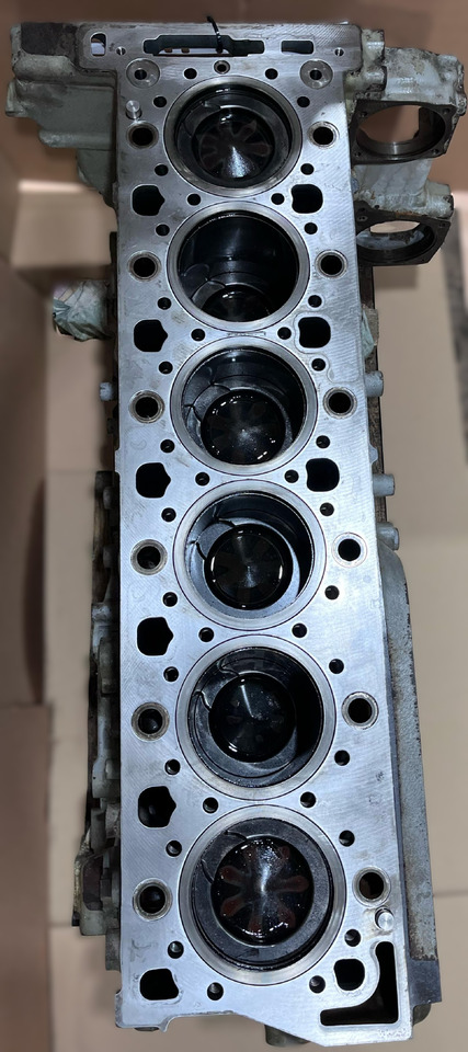 Mercedes Benz Motor Reconditionat OM470.908 Euro 6 - Moteur pour Camion: photos 3 Mercedes Benz Motor Reconditionat OM470.908 Euro 6 - Moteur pour Camion: photos 3