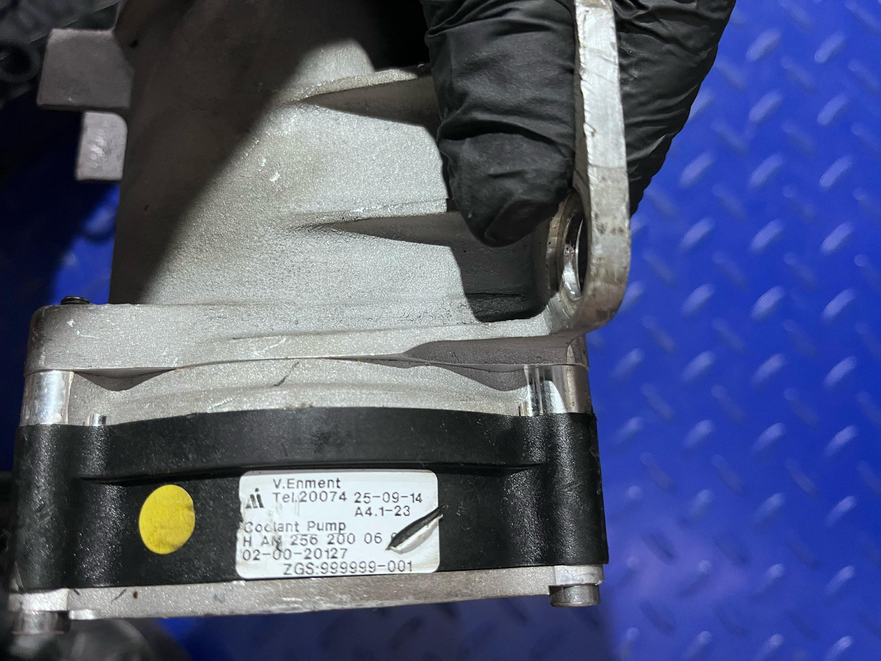 Mercedes Benz Water Pump A2562000600 - Hydraulique: photos 4 Mercedes Benz Water Pump A2562000600 - Hydraulique: photos 4