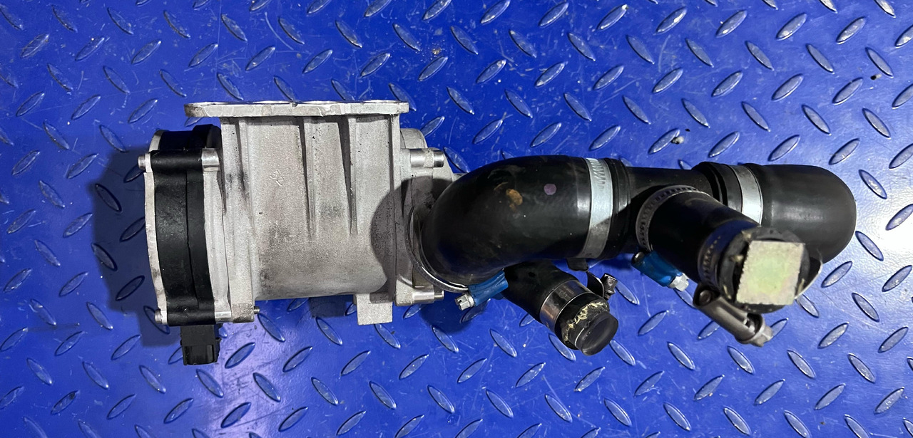 Mercedes Benz Water Pump A2562000600 - Hydraulique: photos 3 Mercedes Benz Water Pump A2562000600 - Hydraulique: photos 3