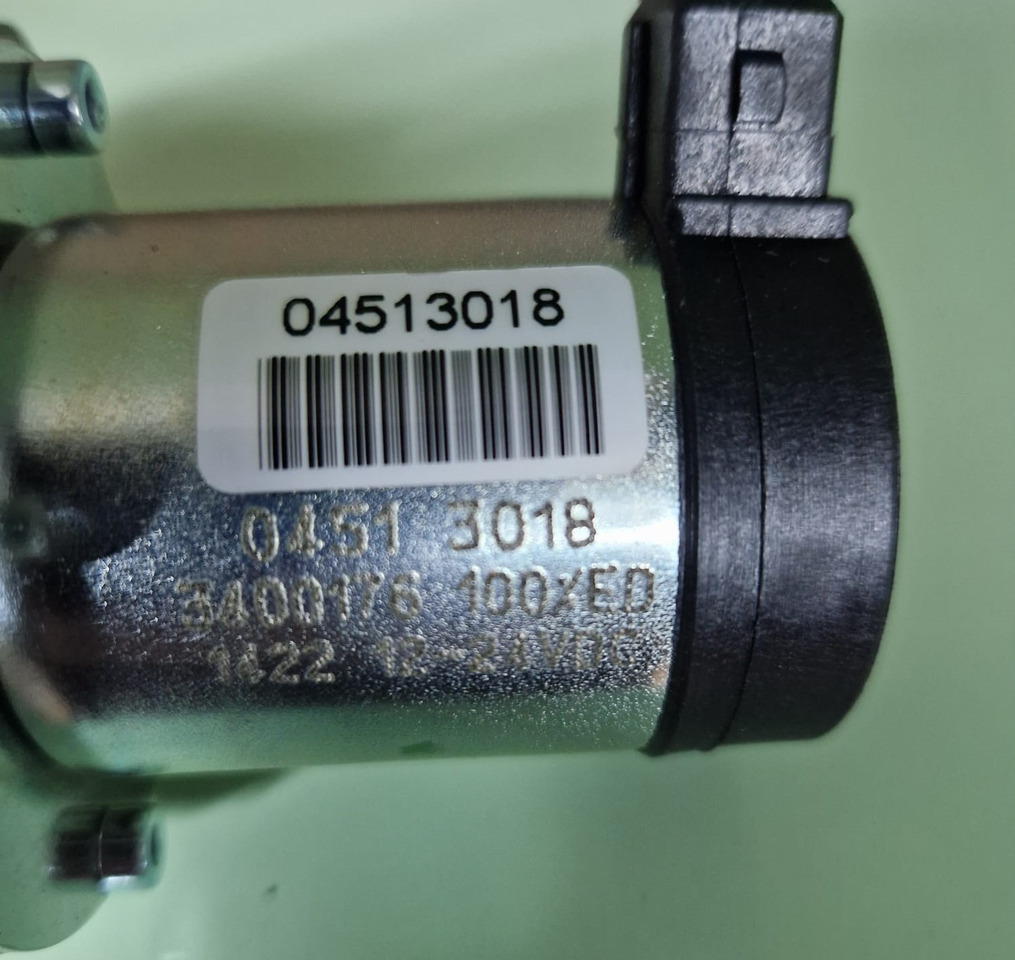 DEUTZ Bobina de oprire 12 V Deutz 4513018 - Pièces de rechange pour Engins de chantier: photos 5 DEUTZ Bobina de oprire 12 V Deutz 4513018 - Pièces de rechange pour Engins de chantier: photos 5
