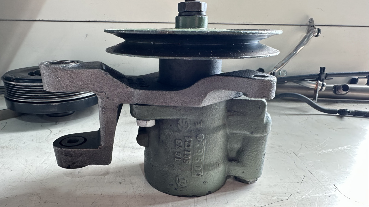 Mercedes Servo Hidraulik Pump 7673955546 - Pompe hydraulique: photos 3 Mercedes Servo Hidraulik Pump 7673955546 - Pompe hydraulique: photos 3