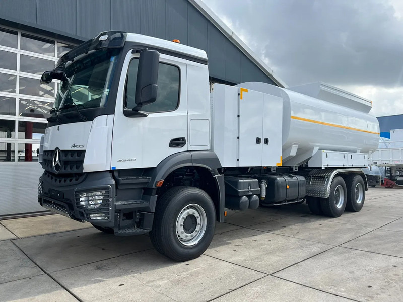 Mercedes-Benz Arocs 3340 6x4 Water Tank Truck - Camion citerne: photos 1 Mercedes-Benz Arocs 3340 6x4 Water Tank Truck - Camion citerne: photos 1