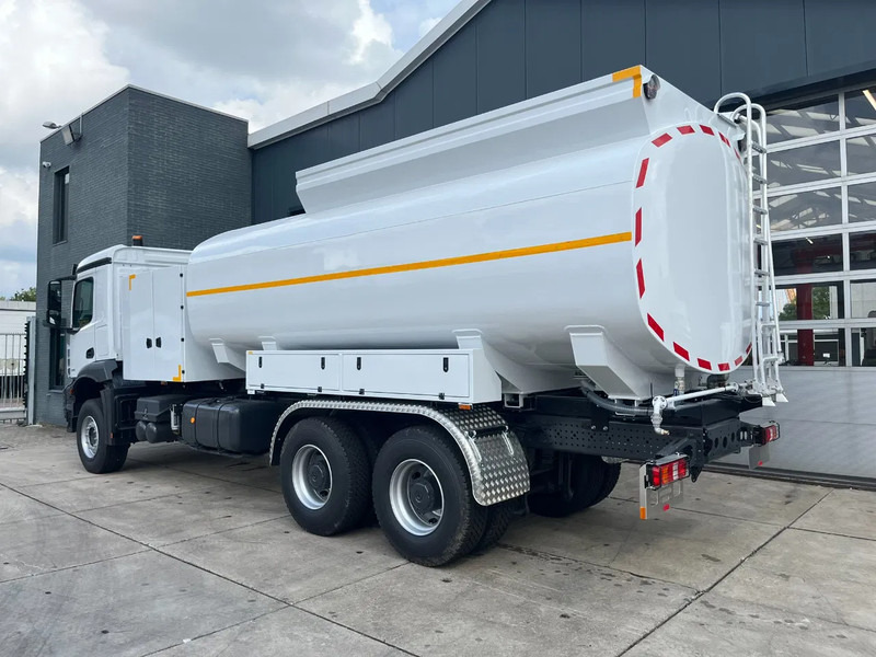 Mercedes-Benz Arocs 3340 6x4 Water Tank Truck - Camion citerne: photos 3 Mercedes-Benz Arocs 3340 6x4 Water Tank Truck - Camion citerne: photos 3