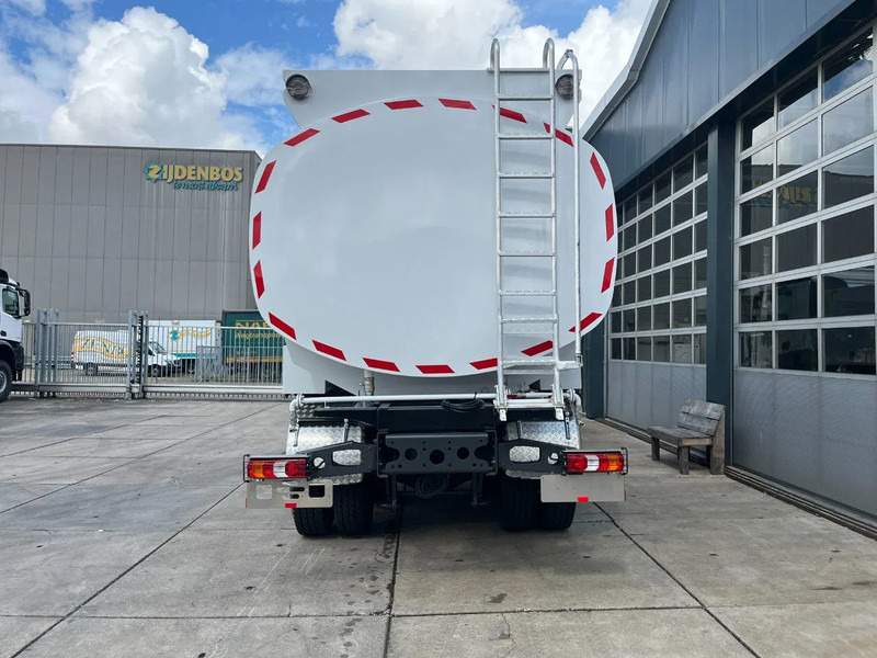 Mercedes-Benz Arocs 4040 6x6 Water Tank Truck - Camion citerne: photos 4 Mercedes-Benz Arocs 4040 6x6 Water Tank Truck - Camion citerne: photos 4