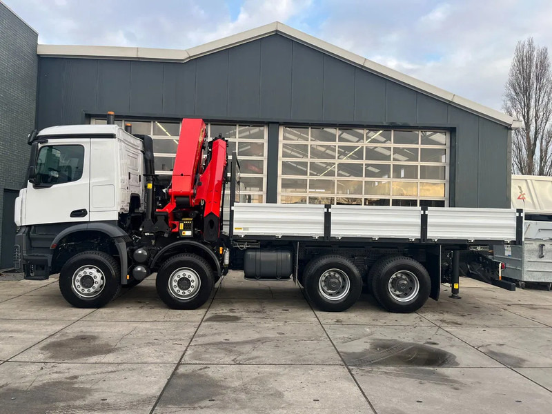 Mercedes-Benz Arocs 4140 K 8x4 Crane Truck (Pre order) - Camion grue: photos 2 Mercedes-Benz Arocs 4140 K 8x4 Crane Truck (Pre order) - Camion grue: photos 2
