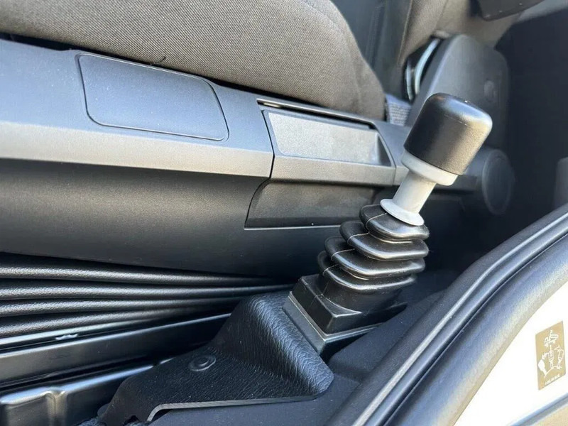 Crédit-bail Mercedes-Benz Arocs 4140 K 8x4 Meiller Tipper Mercedes-Benz Arocs 4140 K 8x4 Meiller Tipper: photos 13 Crédit-bail Mercedes-Benz Arocs 4140 K 8x4 Meiller Tipper Mercedes-Benz Arocs 4140 K 8x4 Meiller Tipper: photos 13