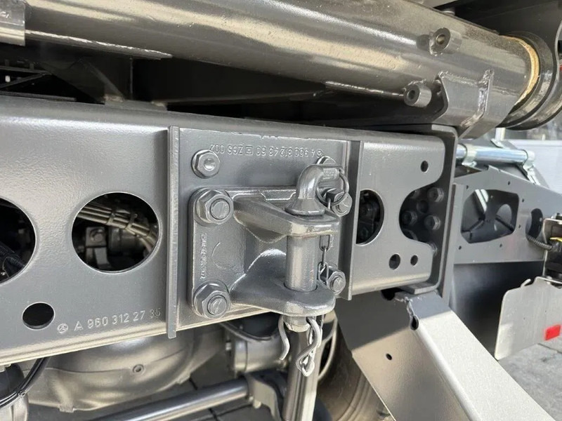 Crédit-bail Mercedes-Benz Arocs 4140 K 8x4 Meiller Tipper Mercedes-Benz Arocs 4140 K 8x4 Meiller Tipper: photos 11 Crédit-bail Mercedes-Benz Arocs 4140 K 8x4 Meiller Tipper Mercedes-Benz Arocs 4140 K 8x4 Meiller Tipper: photos 11