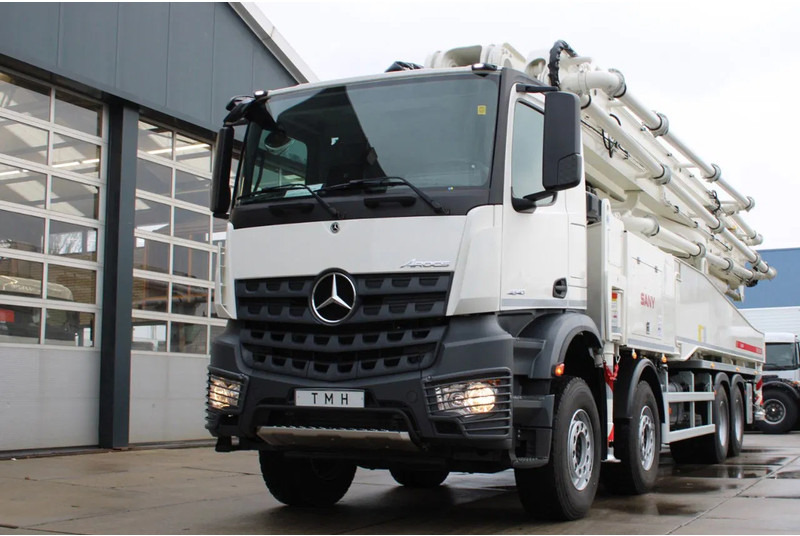 Mercedes-Benz Arocs 4840 8x4 Sany SY56 Concrete pump Build by Putzmeister - Camion pompe: photos 1 Mercedes-Benz Arocs 4840 8x4 Sany SY56 Concrete pump Build by Putzmeister - Camion pompe: photos 1