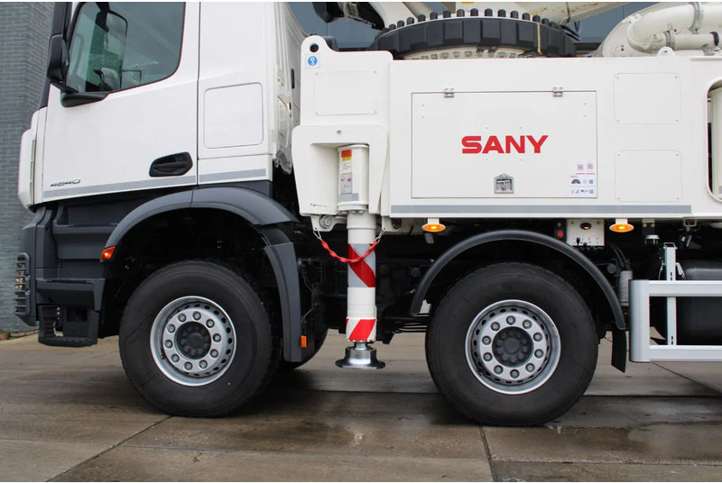 Mercedes-Benz Arocs 4840 8x4 Sany SY56 Concrete pump Build by Putzmeister - Camion pompe: photos 5 Mercedes-Benz Arocs 4840 8x4 Sany SY56 Concrete pump Build by Putzmeister - Camion pompe: photos 5