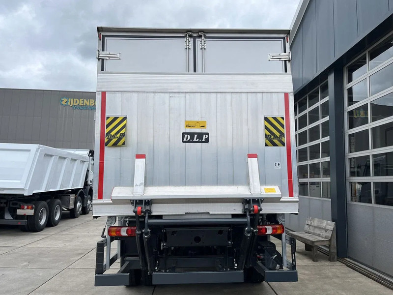 Mercedes-Benz Atego 1725 4x4 Refrigerator Truck (1 unit) - Camion frigorifique: photos 5 Mercedes-Benz Atego 1725 4x4 Refrigerator Truck (1 unit) - Camion frigorifique: photos 5