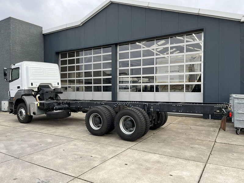 Mercedes-Benz Axor 3344 6x4 Chassis Cabin - Châssis cabine: photos 3 Mercedes-Benz Axor 3344 6x4 Chassis Cabin - Châssis cabine: photos 3