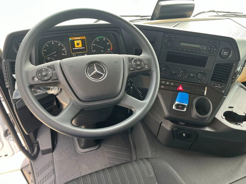 Tracteur routier neuf Mercedes-Benz Actros 3348 S 6x4 Tractor Head: photos 20 Tracteur routier neuf Mercedes-Benz Actros 3348 S 6x4 Tractor Head: photos 20