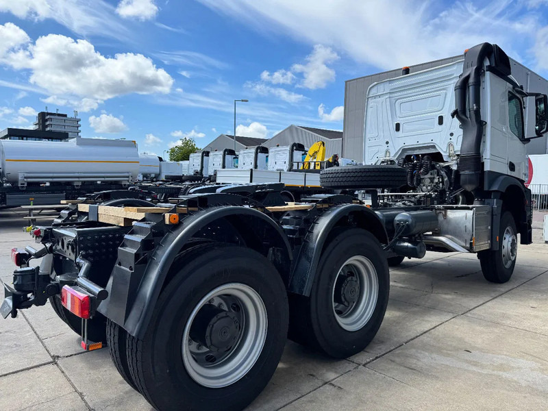 Mercedes-Benz Arocs 4058 AS 6x6 Tractor Head 180T Push Pull EURO-3 - Tracteur routier: photos 4 Mercedes-Benz Arocs 4058 AS 6x6 Tractor Head 180T Push Pull EURO-3 - Tracteur routier: photos 4