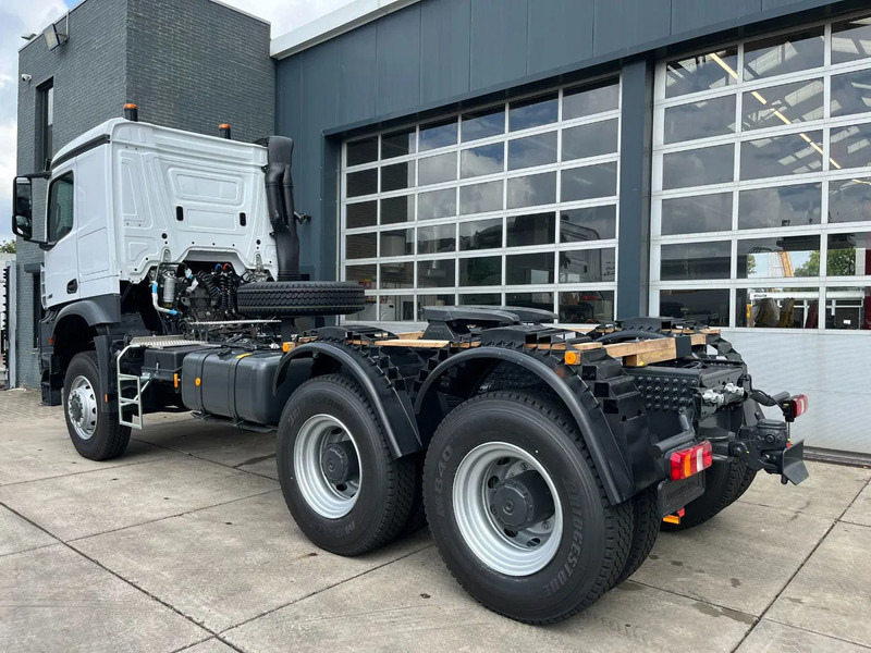 Mercedes-Benz Arocs 4058 AS 6x6 Tractor Head 180T Push Pull euro3 (Pre order) - Tracteur routier: photos 3 Mercedes-Benz Arocs 4058 AS 6x6 Tractor Head 180T Push Pull euro3 (Pre order) - Tracteur routier: photos 3