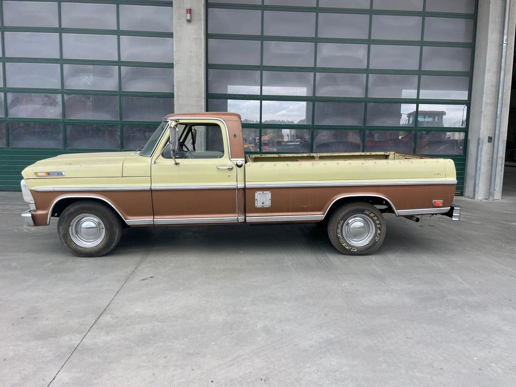 Ford F 100 - Voiture: photos 1 Ford F 100 - Voiture: photos 1
