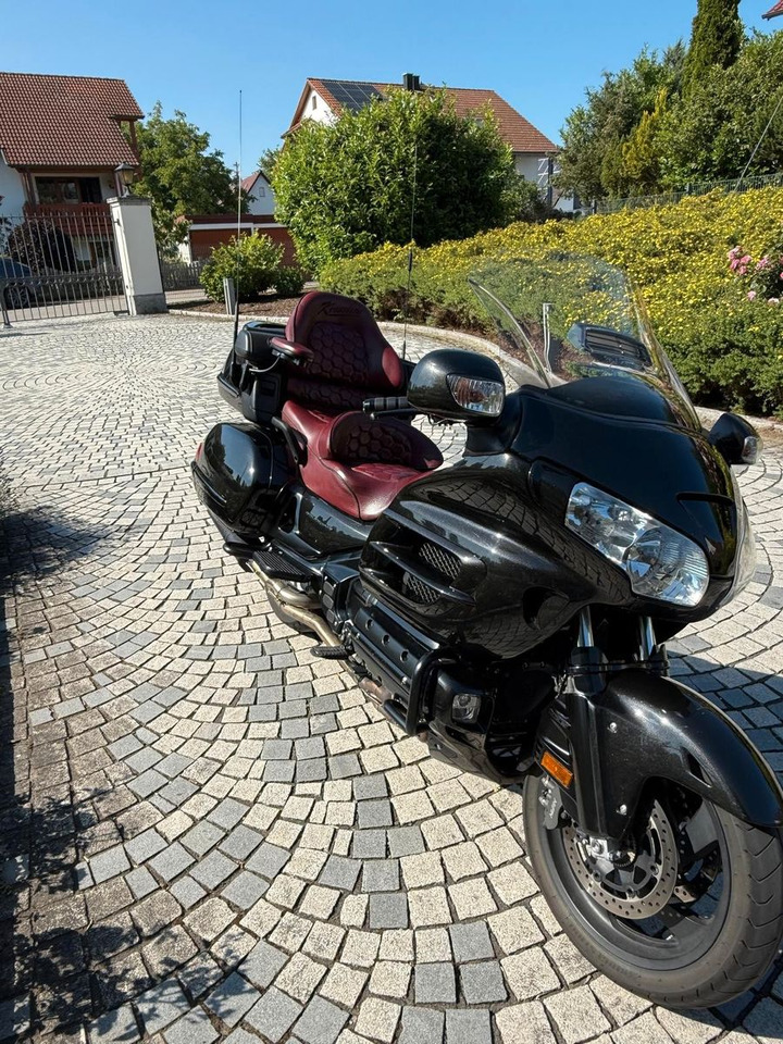 Honda GL1800 SC47*Krossline*Audio*Wilbers*SR Racing - Motocyclette: photos 3 Honda GL1800 SC47*Krossline*Audio*Wilbers*SR Racing - Motocyclette: photos 3